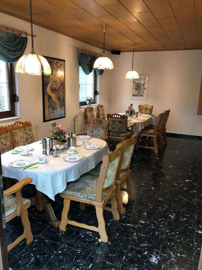 Garni Gerisch Hotel Цвикау Екстериор снимка
